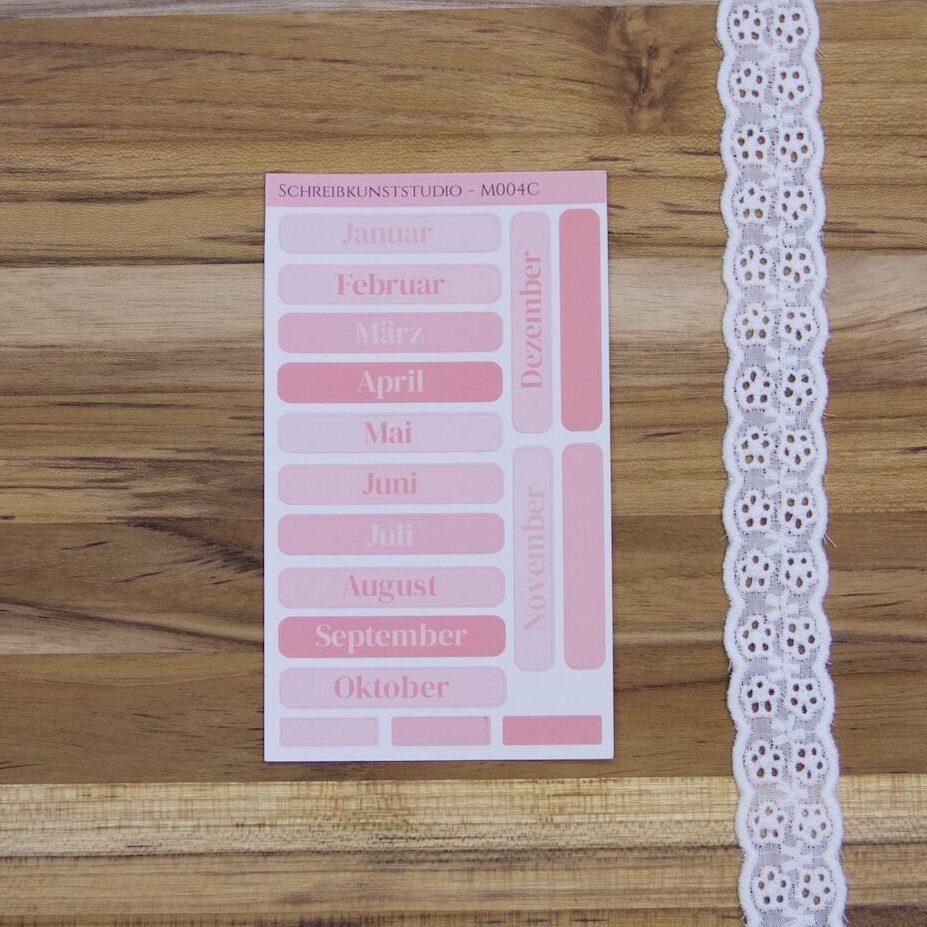 Durch das Jahr. – Monate Sticker Sheet